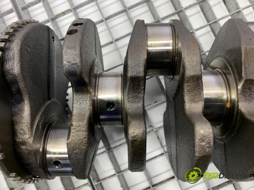 SKODA SUPERB I sedan 2003 96 kW 1.9 TDI 1896 Kardaň, hriadeľ KLIKA: 038105189B (Blok motora ostatné)