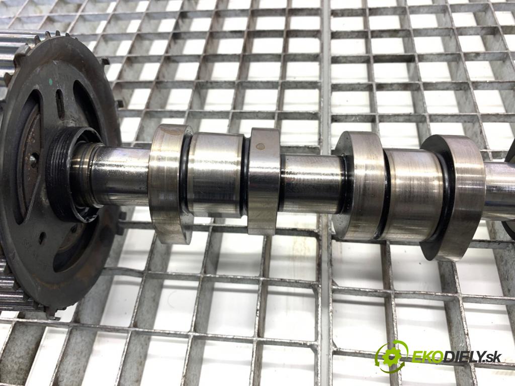 SKODA SUPERB I sedan 2003 96 kW 1.9 TDI 1896 vačka vačkový hřídel 038109111E (Vačkové hriadele)