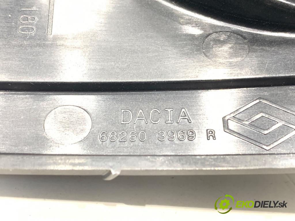 DACIA DUSTER SUV 2013 92 kW 1.2 TCe 125 1197 Mriežky kúrenia predný stredna 682603969R