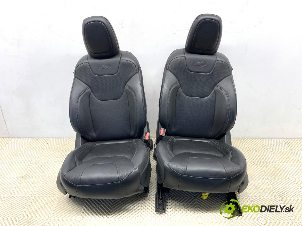 JEEP CHEROKEE KL SUV 2019 200 kW 3.2 V6 4x4 3239 sedadla sedačky sedadlo boční