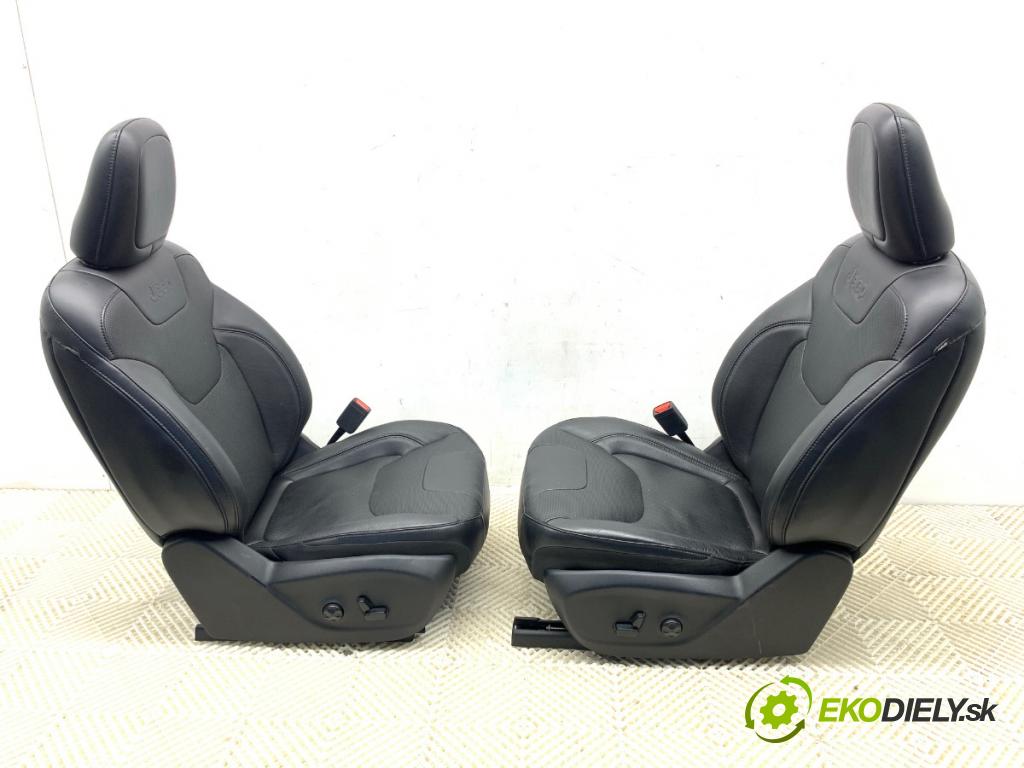 JEEP CHEROKEE KL SUV 2019 200 kW 3.2 V6 4x4 3239 sedadla sedačky sedadlo boční