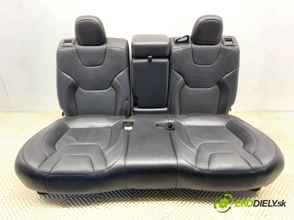 JEEP CHEROKEE KL SUV 2019 200 kW 3.2 V6 4x4 3239 sedadla sedačky sedadlo boční