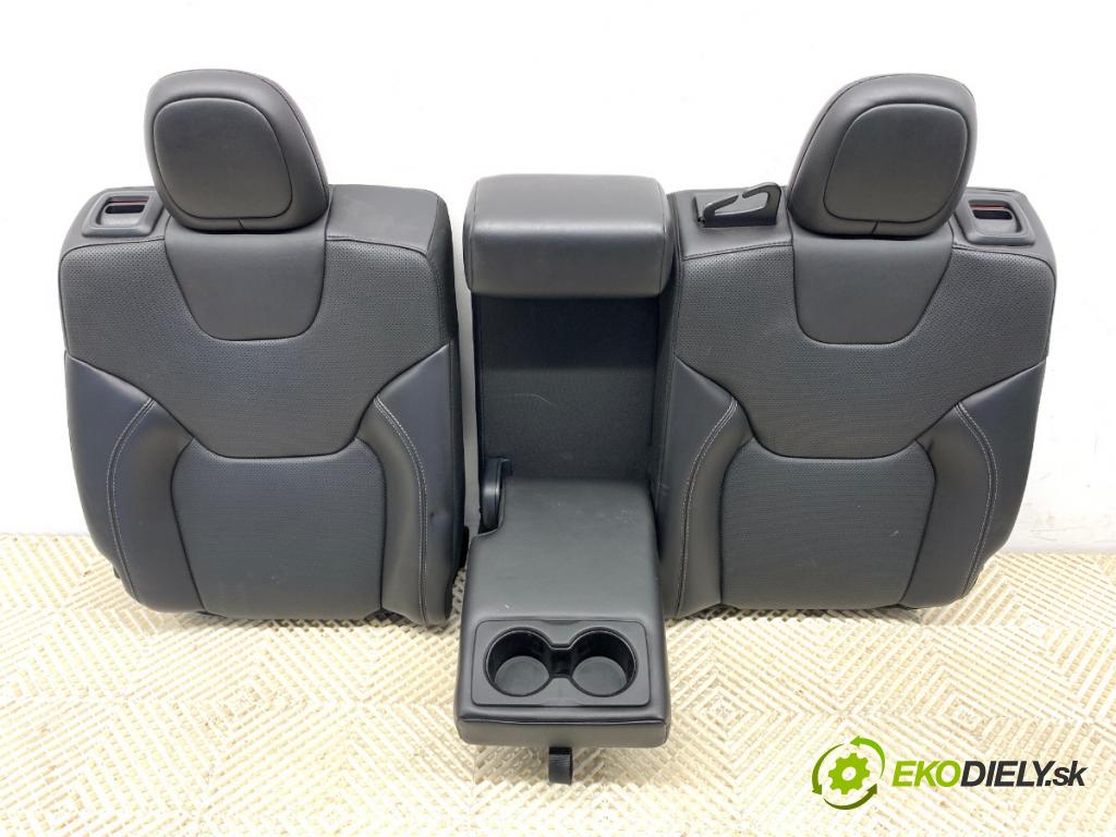 JEEP CHEROKEE KL SUV 2019 200 kW 3.2 V6 4x4 3239 sedadla sedačky sedadlo boční