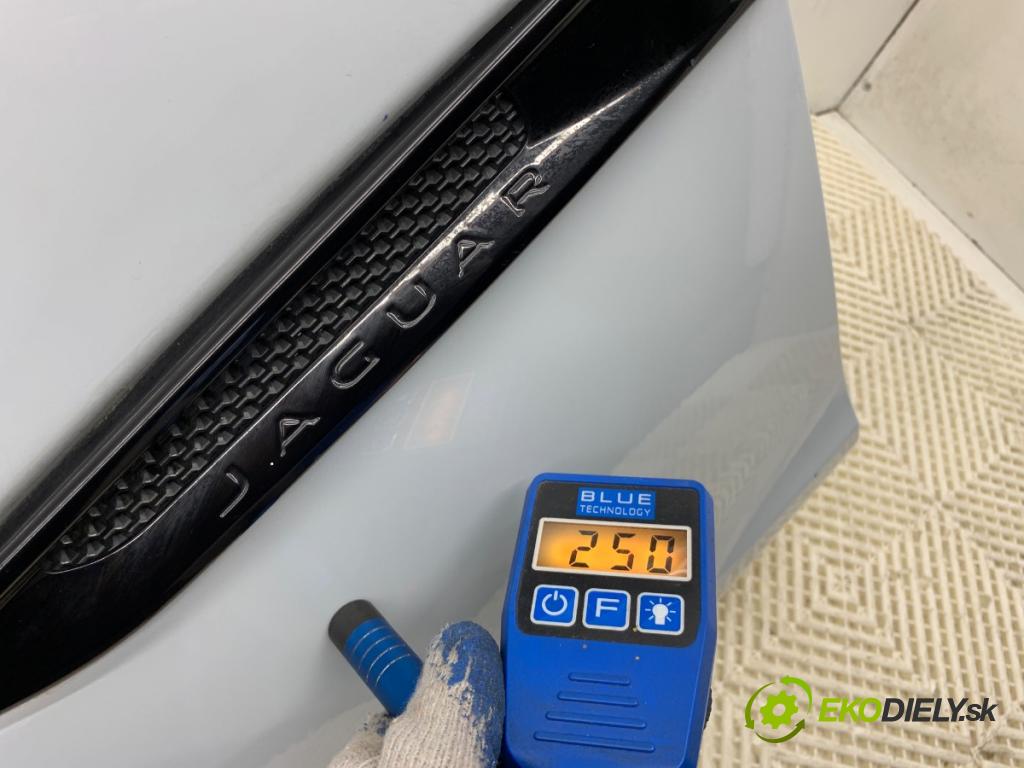 JAGUAR XF II sedan 2018 132 kW 2.0 D 1999 Blatník ľavy predný