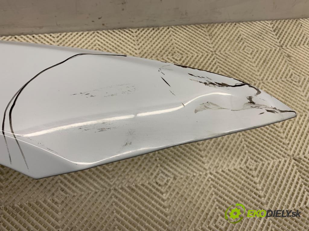 JAGUAR XF II sedan 2018 132 kW 2.0 D 1999 Blatník pravy predný