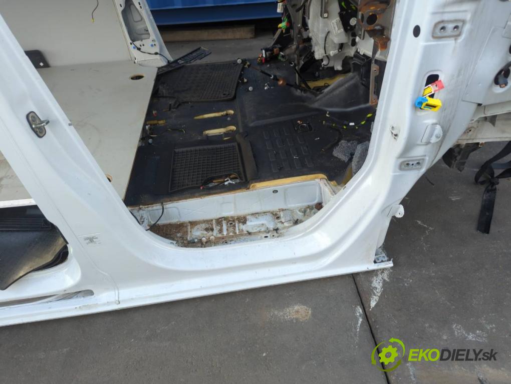 OPEL VIVARO C Autobus 2022 88 kW 1.5 1499 karoséria ČTVRŤÁK: Blatník zad ľavy pravy prah strecha PODŁUŻNICA ľavy pravy