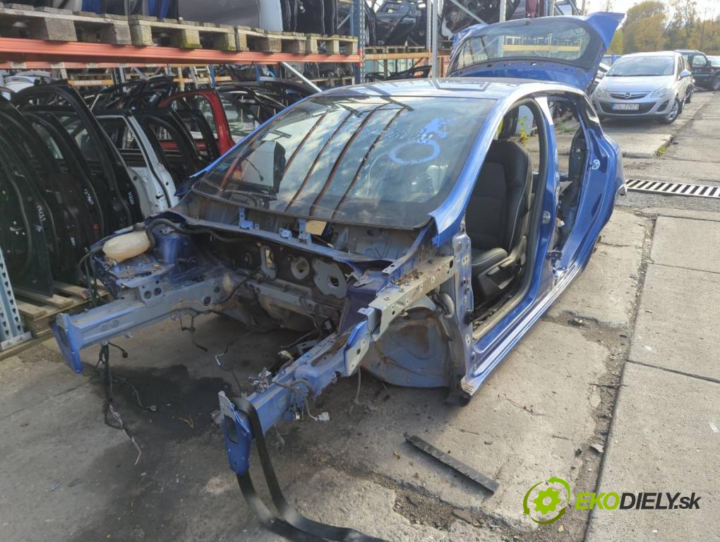 RENAULT CLIO V liftback 2020 74 kW 1.0 TCe 100 (B7MT) 999 karoséria ČTVRŤÁK: Blatník zad ľavy pravy prah strecha PODŁUŻNICA ľavy pravy 