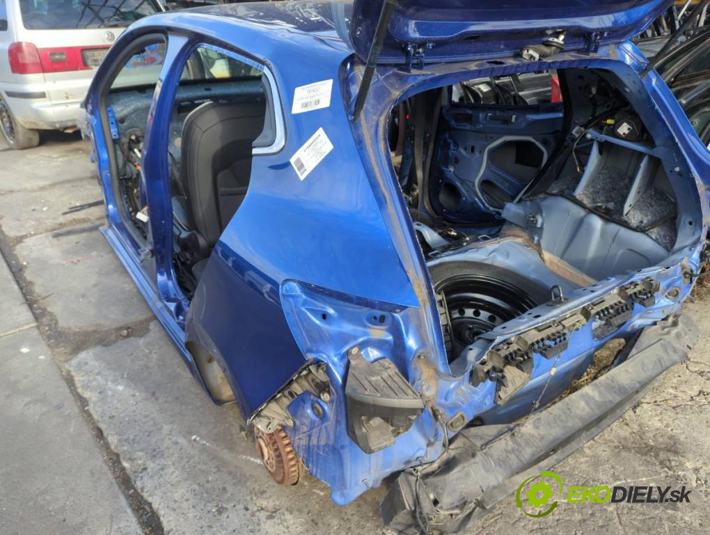 RENAULT CLIO V liftback 2020 74 kW 1.0 TCe 100 (B7MT) 999 karoséria ČTVRŤÁK: Blatník zad ľavy pravy prah strecha PODŁUŻNICA ľavy pravy