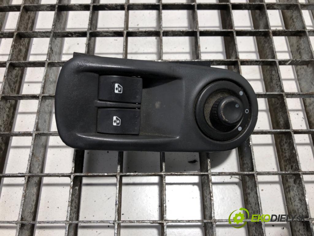 OPEL VIVARO A Autobus 2002 74 kW 1.9 DTI (F7, J7, A07) 1870 Prepínač okien 8200011867 (Prepínacie páčky pod volantom)