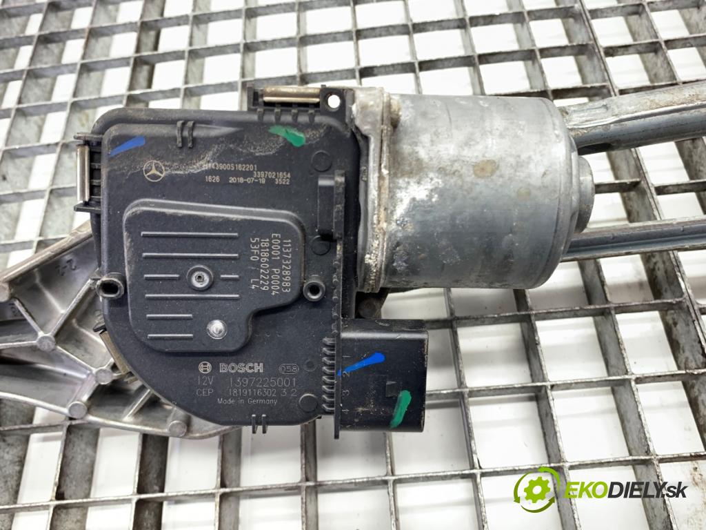 MERCEDES-BENZ CLS coupe 2018 320 kW AMG CLS 53 EQ Boost 4-matic+ (257.361) 2999 Mechanizmus stieračov predný A2138207902 (Motorček stieračov predný)