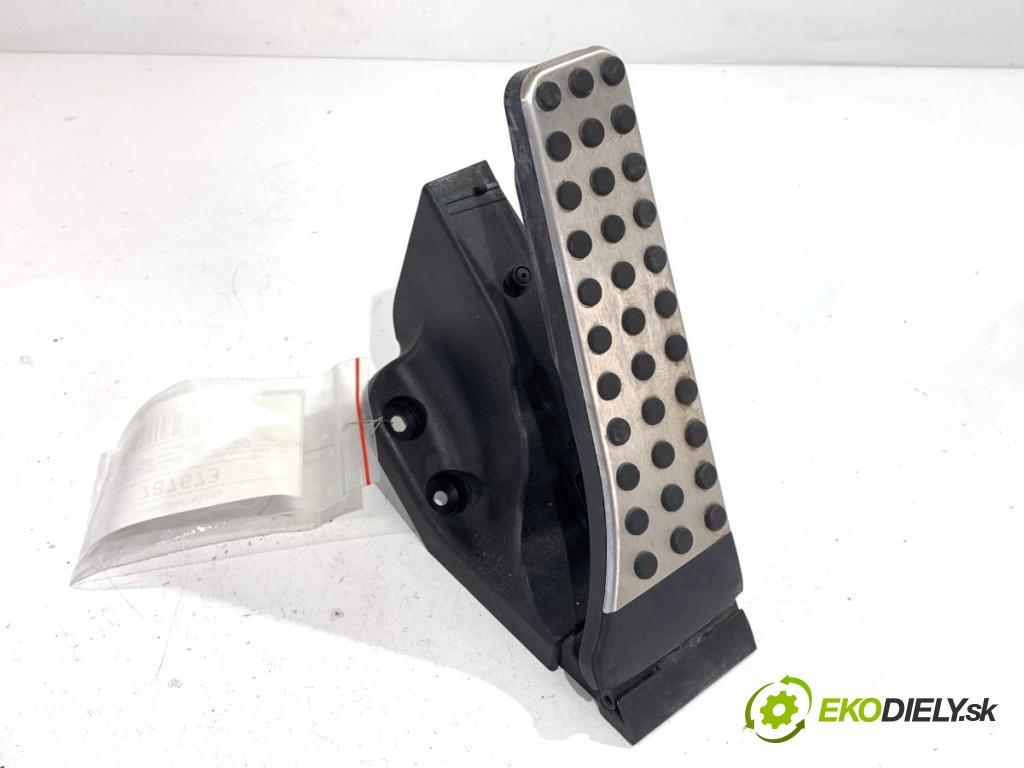 MERCEDES-BENZ CLS coupe 2018 320 kW AMG CLS 53 EQ Boost 4-matic+ (257.361) 2999 Potenciometer plynu A2053000104 (Potenciometer plynového pedálu)