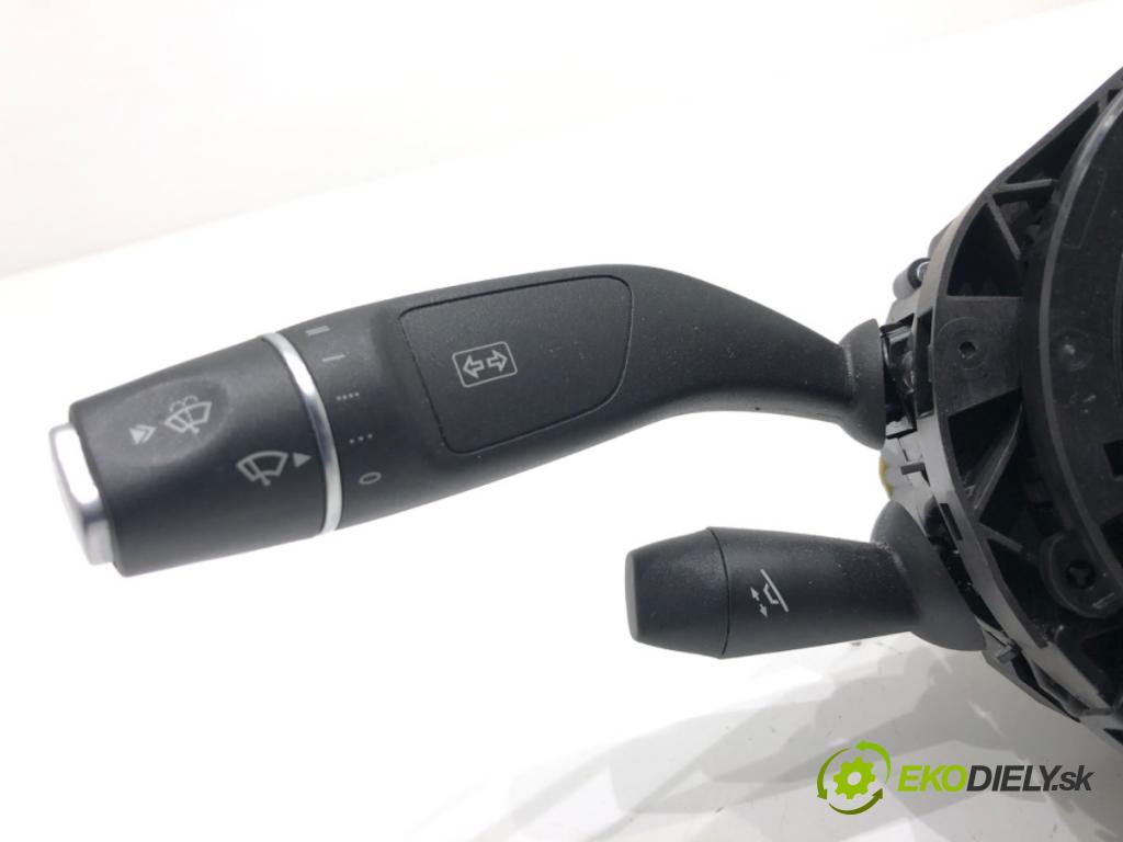 MERCEDES-BENZ CLS coupe 2018 320 kW AMG CLS 53 EQ Boost 4-matic+ (257.361) 2999 Prepínač kombinovaný 10129762-04 (Prepínacie páčky pod volantom)