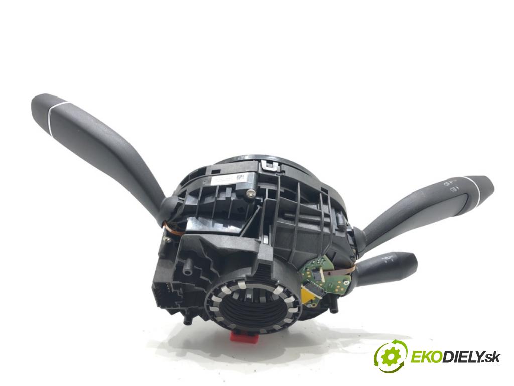 MERCEDES-BENZ CLS coupe 2018 320 kW AMG CLS 53 EQ Boost 4-matic+ (257.361) 2999 Prepínač kombinovaný 10129762-04 (Prepínacie páčky pod volantom)