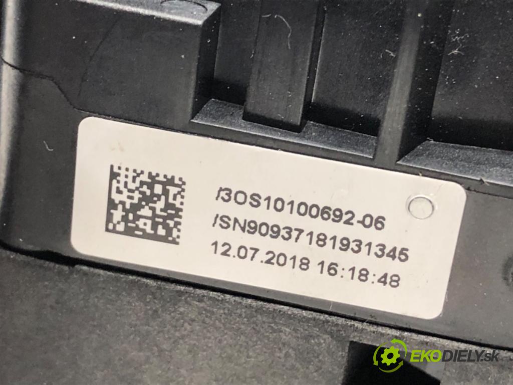 MERCEDES-BENZ CLS coupe 2018 320 kW AMG CLS 53 EQ Boost 4-matic+ (257.361) 2999 Prepínač kombinovaný 10129762-04 (Prepínacie páčky pod volantom)