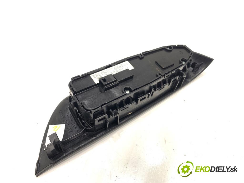 MERCEDES-BENZ CLS coupe 2018 320 kW AMG CLS 53 EQ Boost 4-matic+ (257.361) 2999 Prepínač okien A2139054803 (Prepínacie páčky pod volantom)