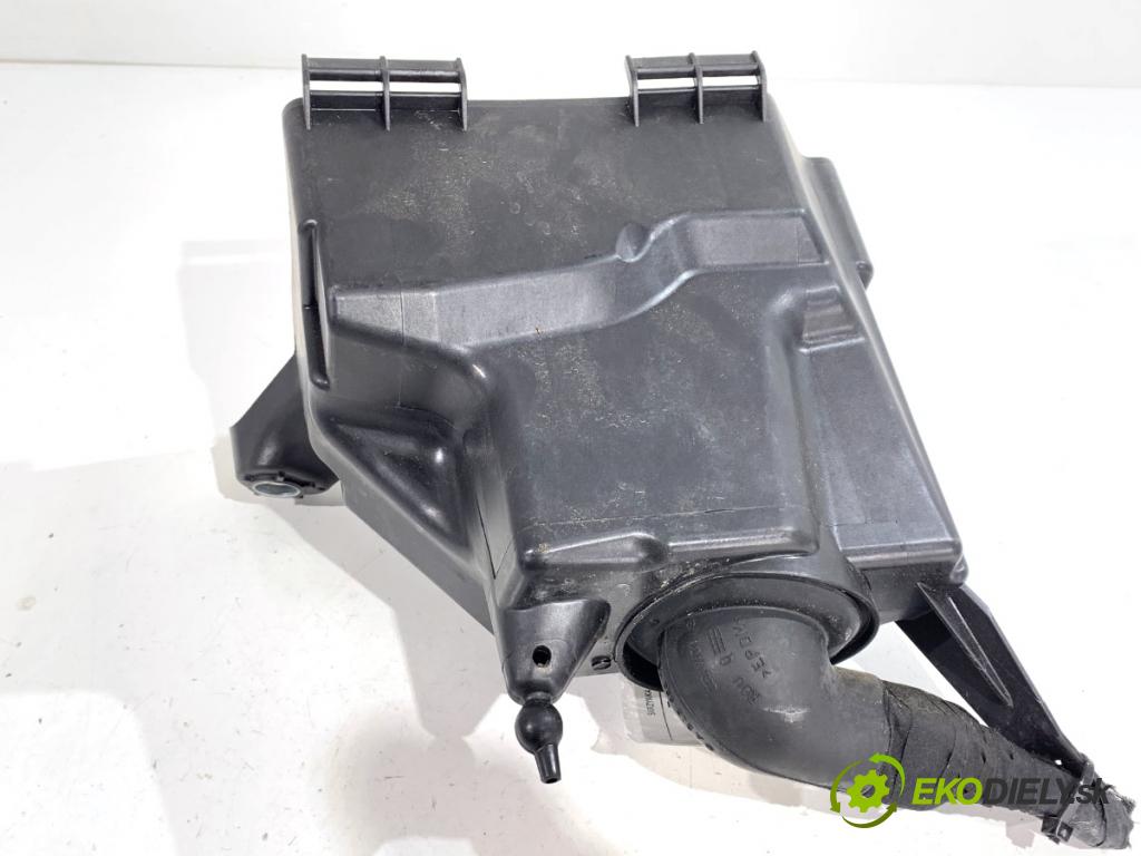 MERCEDES-BENZ CLS coupe 2018 320 kW AMG CLS 53 EQ Boost 4-matic+ (257.361) 2999 skříňka poistková A2055402328 (Pojistková skříňka)