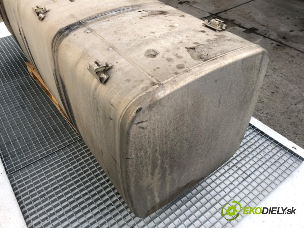 DAF XF Ciągnik siodłowy 2016 340 kW FT 460 340 kW [462 KM] olej napędowy 2012 - 2022 12900 nádržka paliva 1944798 (Palivová nádrž)