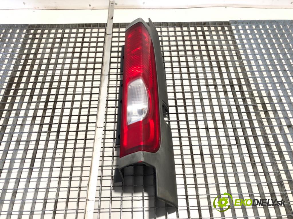 OPEL VIVARO A Autobus 2002 74 kW 1.9 DTI (F7, J7, A07) 1870 Svetlo pravy zad 