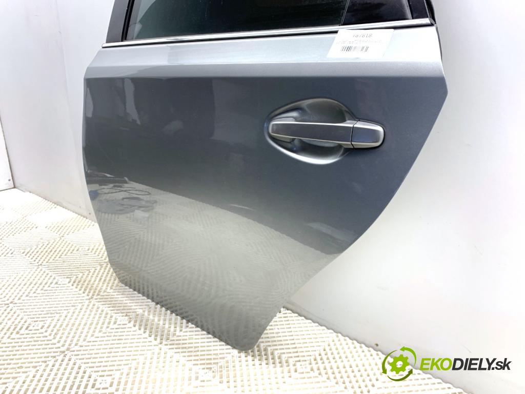 TOYOTA AURIS II Kombi 2017 73 kW 1.8 Hybrid (ZWE186_) 1798 Dvere ľavy zad 1G6
