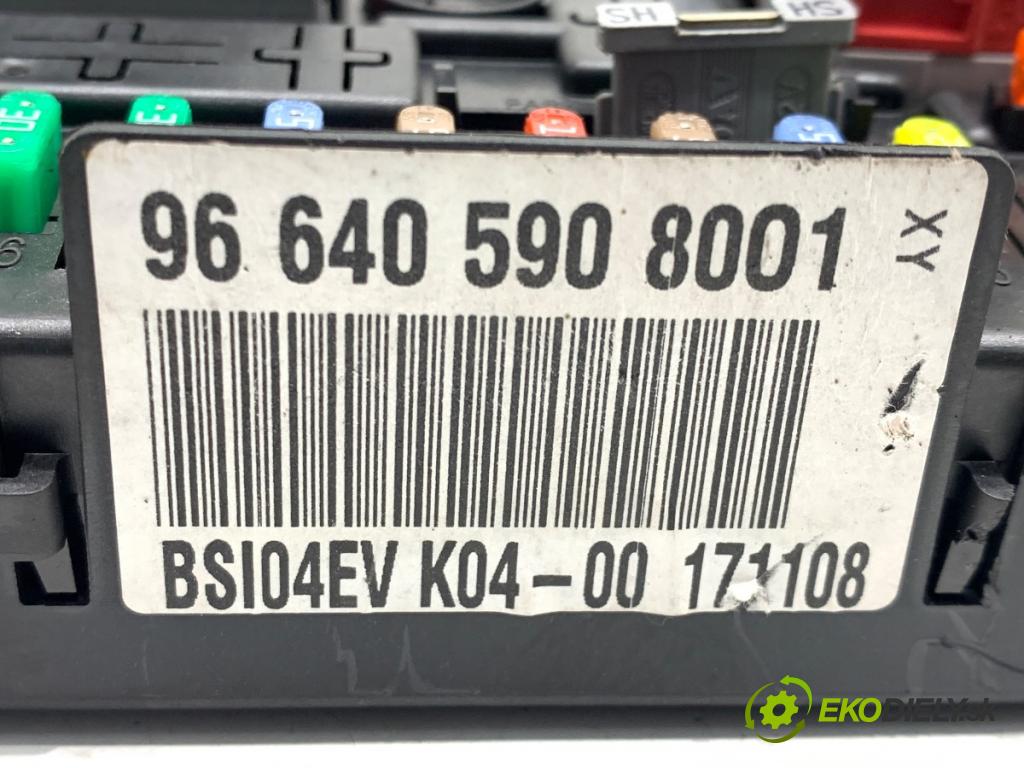 CITROEN C5 III sedan 2009 100 kW 2.0 HDi (RDRHDA) 1997 modul BSI 966405908001 (Pojistková skříňka)