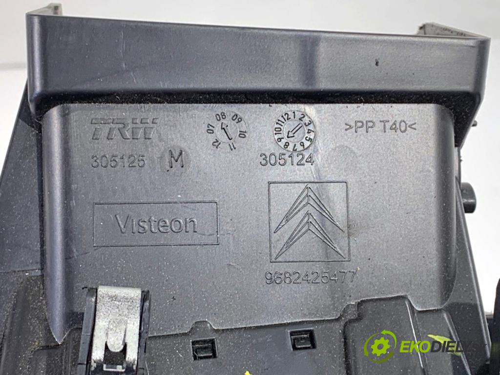 CITROEN C5 III sedan 2009 100 kW 2.0 HDi (RDRHDA) 1997 lišty kryt 9682425577 9682297777 (Lišta)