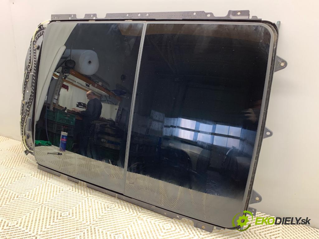 JEEP CHEROKEE KL SUV 2019 200 kW 3.2 V6 4x4 3239 střešní okno 2923226 (Sklo karoserie)