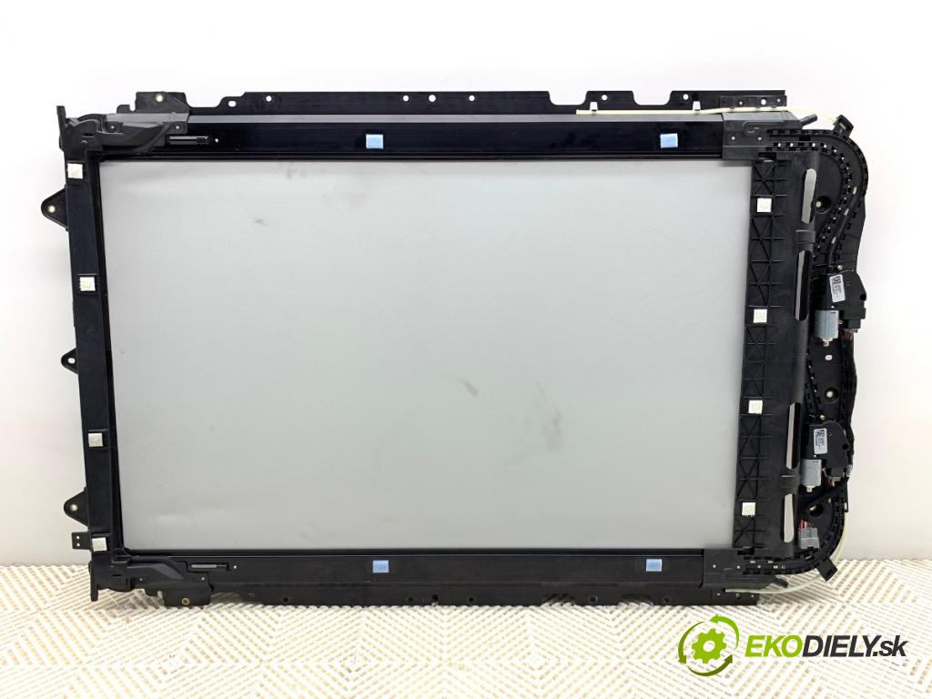 JEEP CHEROKEE KL SUV 2019 200 kW 3.2 V6 4x4 3239 střešní okno 2923226 (Sklo karoserie)