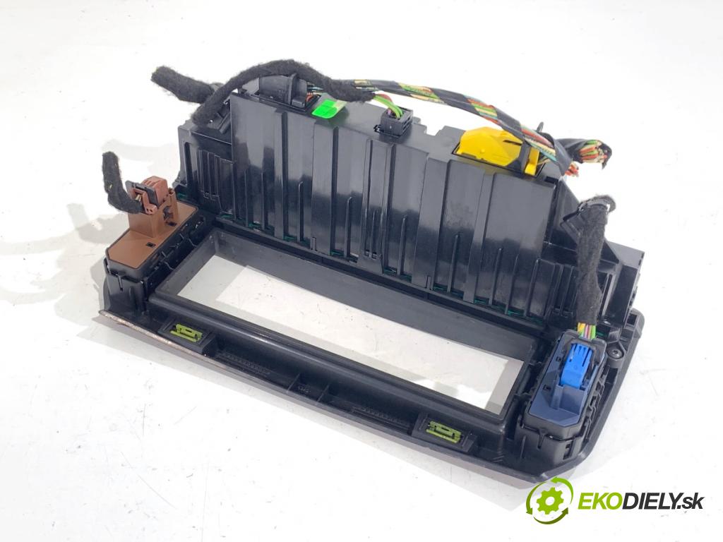 CITROEN C5 III sedan 2009 100 kW 2.0 HDi (RDRHDA) 1997 Panel ovládania kúrenia 96829415ZD (Prepínacie páčky pod volantom)