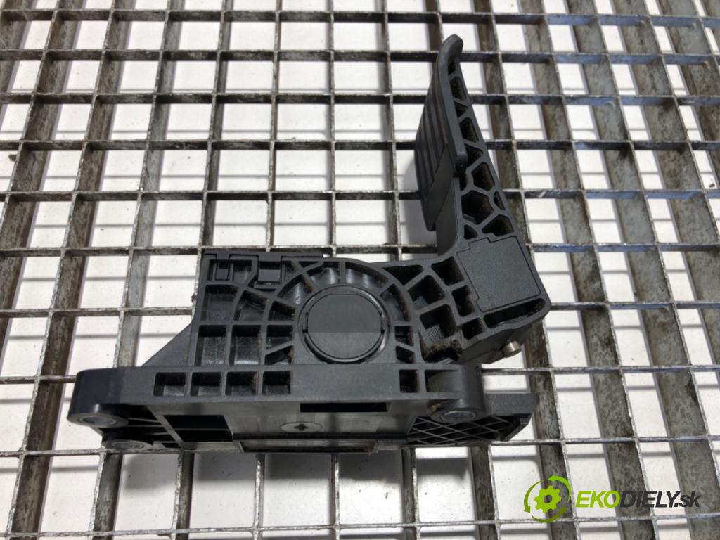 DAF XF Ciągnik siodłowy 2016 340 kW FT 460 340 kW [462 KM] olej napędowy 2012 - 2022 12900 Potenciometer plynu 1060240 (Potenciometer plynového pedálu)