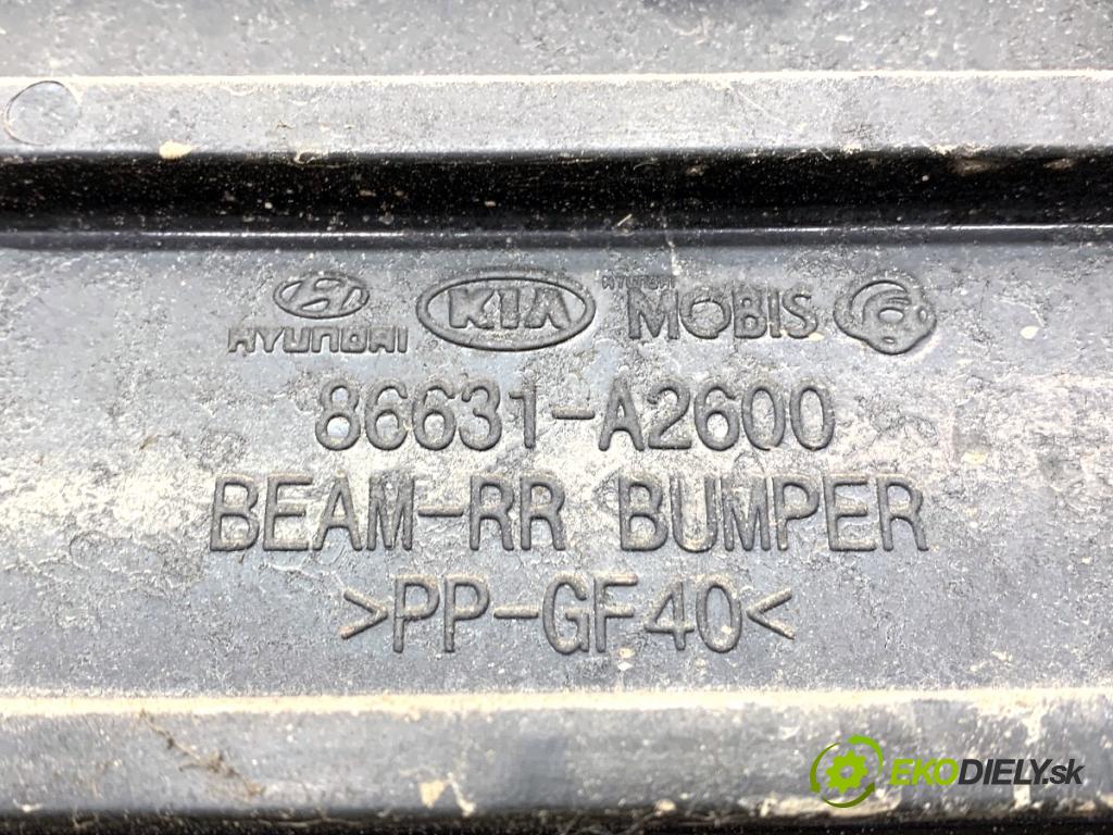KIA CEED liftback 2015 99 kW 1.6 GDI 1591 výztuha nárazníka zadní část 86631-A2600 (Zadní výztuha)