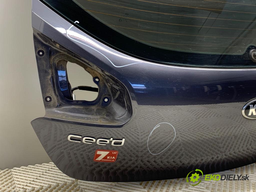 KIA CEED liftback 2015 99 kW 1.6 GDI 1591 kapota zad BE