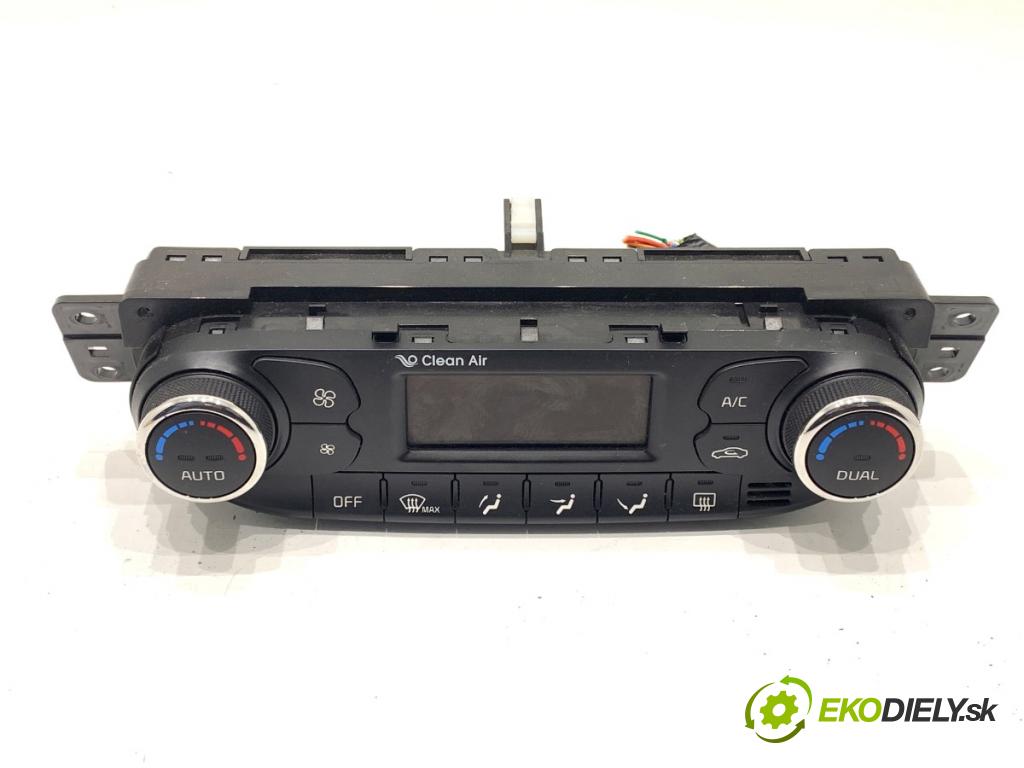 KIA CEED liftback 2015 99 kW 1.6 GDI 1591 Panel ovládania kúrenia 97250-A2203 (Prepínacie páčky pod volantom)