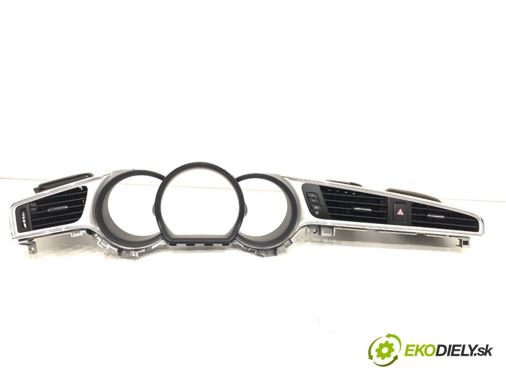 KIA CEED liftback 2015 99 kW 1.6 GDI 1591 Mriežky kúrenia predný 84832-A2000
