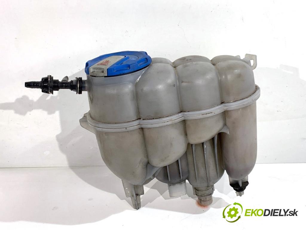 AUDI A4 B9 Kombi 2017 140 kW 2.0 TDI quattro 1968 nádržka vyrovnávací kapaliny chadicího 8W0121405E