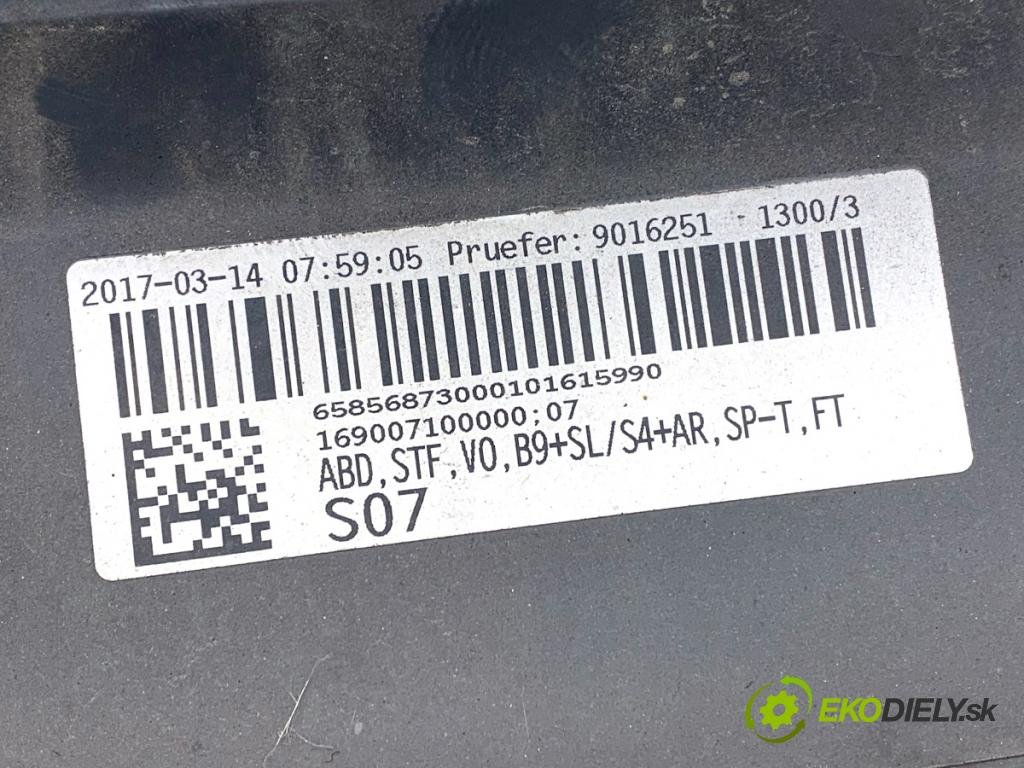 AUDI A4 B9 Kombi 2017 140 kW 2.0 TDI quattro 1968 Clona PASA predneho 8W0807081