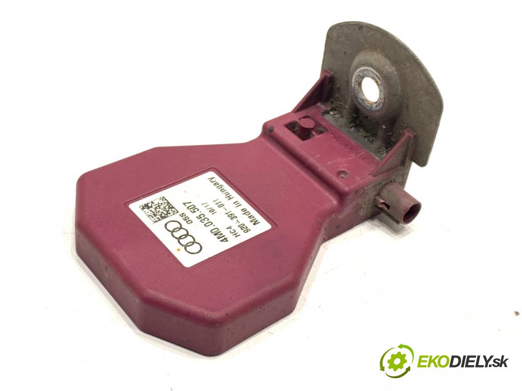 AUDI A4 B9 Kombi 2017 140 kW 2.0 TDI quattro 1968 Zosilňovač Antenní: 4M0035507 (Zosilňovač)