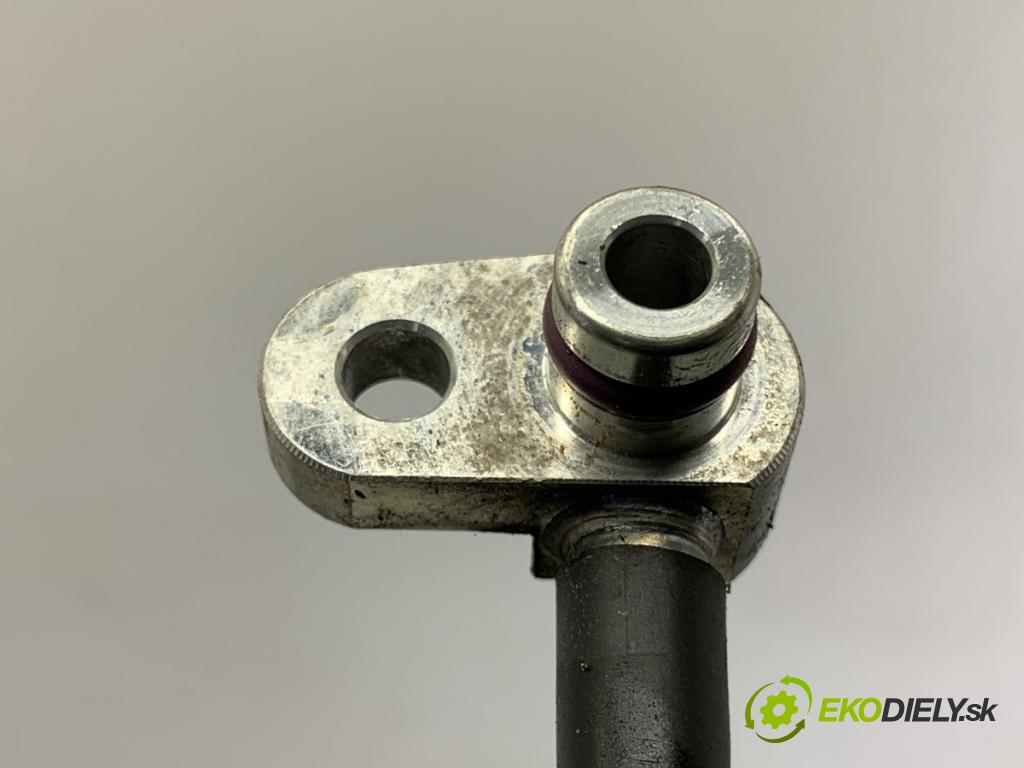 AUDI A4 B9 Kombi 2017 140 kW 2.0 TDI quattro 1968 rúrka klimatizace 8W1816720 (Trubka klimatizace)