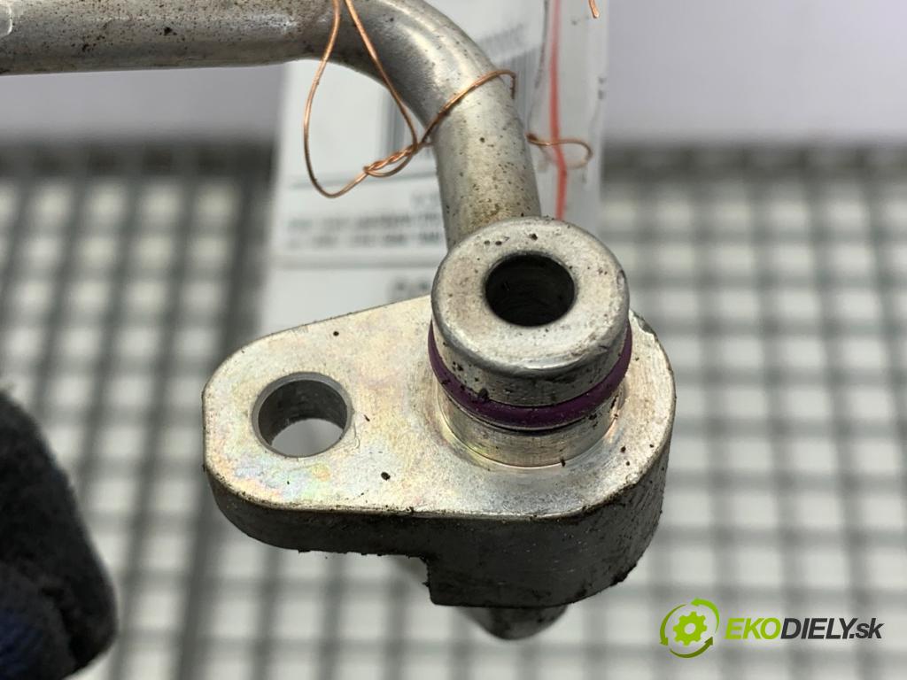 AUDI A4 B9 Kombi 2017 140 kW 2.0 TDI quattro 1968 rúrka klimatizace 8W1816720 (Trubka klimatizace)