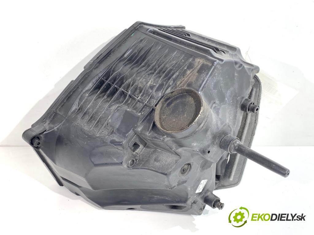 AUDI A4 B9 Kombi 2017 140 kW 2.0 TDI quattro 1968 Obal filtra vzduchu 8W0133835P (Obal vzduchového filtra)