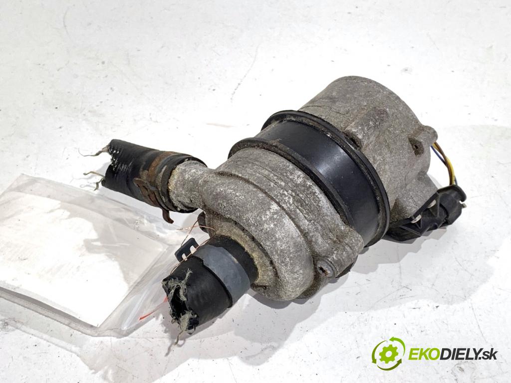 AUDI A4 B9 Kombi 2017 140 kW 2.0 TDI quattro 1968 DALŠÍ: pumpa vody 4H0965567A (Vodní pumpa)