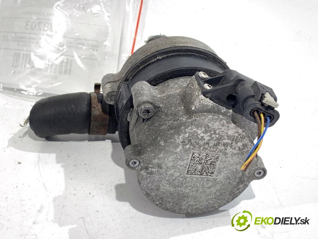 AUDI A4 B9 Kombi 2017 140 kW 2.0 TDI quattro 1968 DALŠÍ: pumpa vody 4H0965567A (Vodní pumpa)