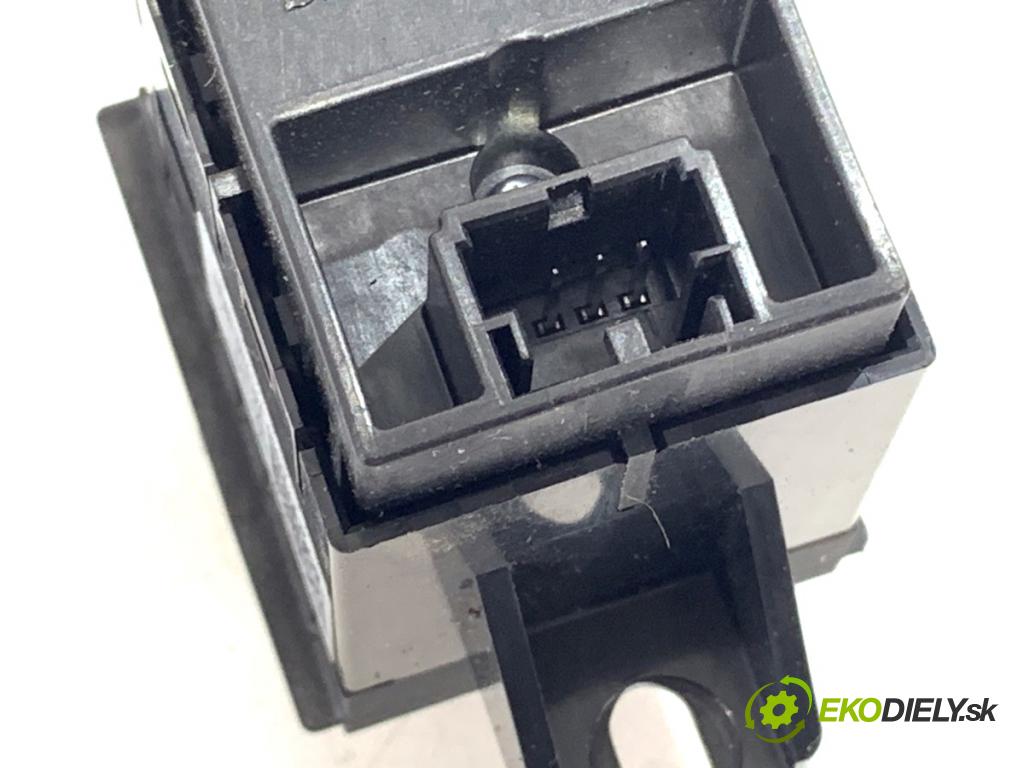 AUDI A4 B9 Kombi 2017 140 kW 2.0 TDI quattro 1968 Panel ovládania radia 8W1919616 (Prepínacie páčky pod volantom)