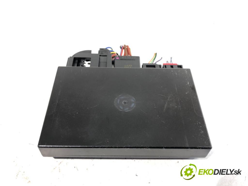 AUDI A4 B9 Kombi 2017 140 kW 2.0 TDI quattro 1968 Modul ťažného oka 4M0907383D (Riadiaca jednotka ostatné)