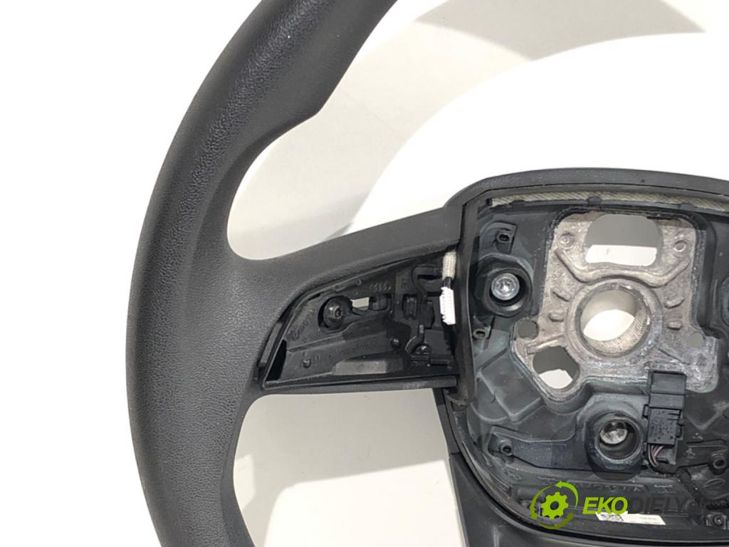 AUDI A4 B9 Kombi 2017 140 kW 2.0 TDI quattro 1968 Volant 8W0419091DL (Volant)