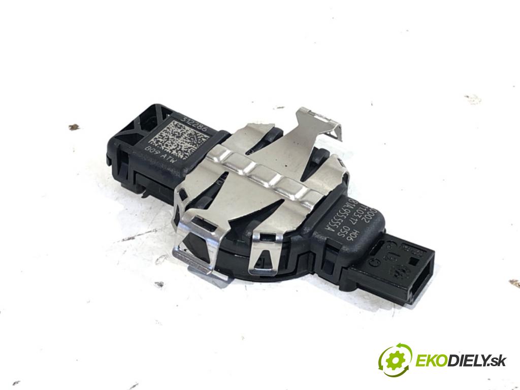 AUDI A4 B9 Kombi 2017 140 kW 2.0 TDI quattro 1968 Snímač dažďa 81A955555A (Snímač dažďa)