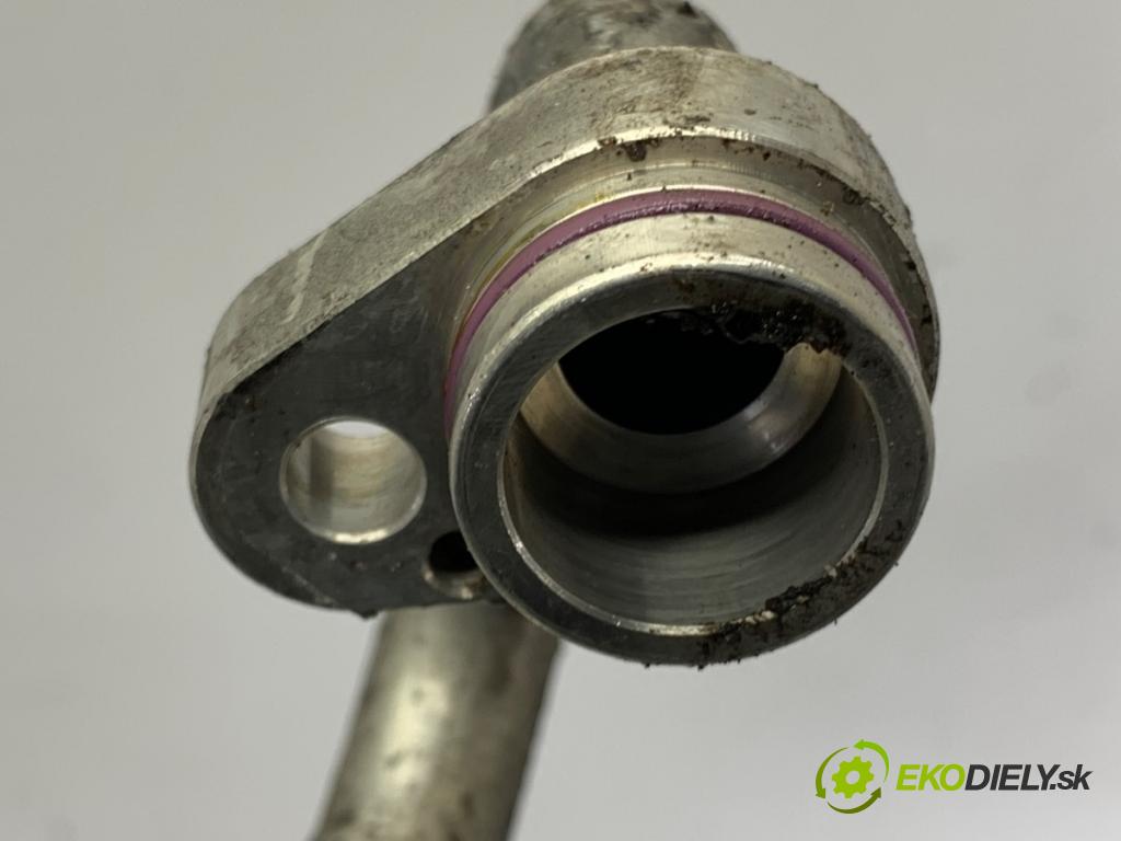 AUDI A4 B9 Kombi 2017 140 kW 2.0 TDI quattro 1968 rúrka klimatizace 8W0816743B (Trubka klimatizace)