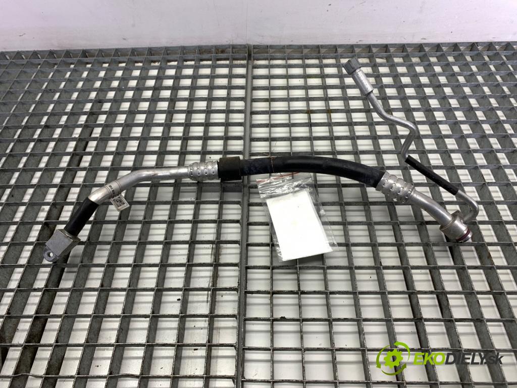 AUDI A4 B9 Kombi 2017 140 kW 2.0 TDI quattro 1968 rúrka klimatizace 8W1816740 (Trubka klimatizace)