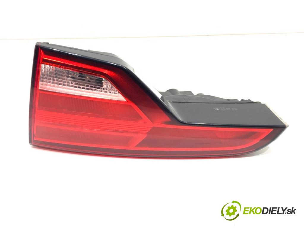 AUDI A4 B9 Kombi 2017 140 kW 2.0 TDI quattro 1968 Svetlo zad pravá vnútorná 8W9945076 (Kľučka dverí ostatné)