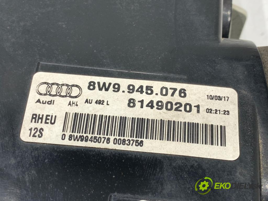 AUDI A4 B9 Kombi 2017 140 kW 2.0 TDI quattro 1968 Svetlo zad pravá vnútorná 8W9945076 (Kľučka dverí ostatné)