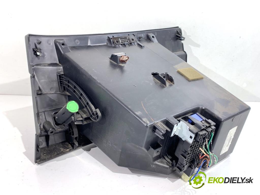 NISSAN QASHQAI J10 SUV 2012 96 kW 1.6 dCi 1598 Priehradka, kastlík spolujazdca 68520BR60A (Priehradka (kastlík))